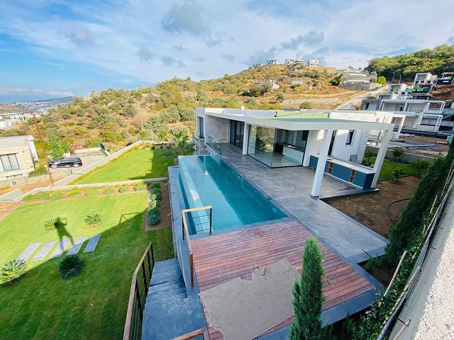 Comfortable and spacious villas with panoramic views!