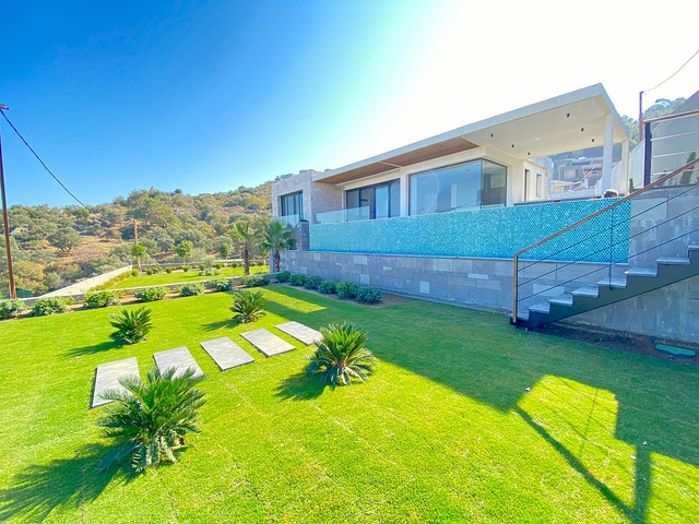 Comfortable and spacious villas with panoramic views!