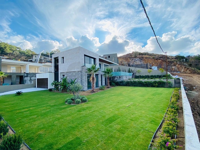 Comfortable and spacious villas with panoramic views!