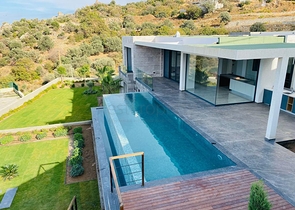 Comfortable and spacious villas with panoramic views!