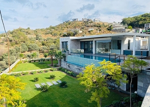 Comfortable and spacious villas with panoramic views!