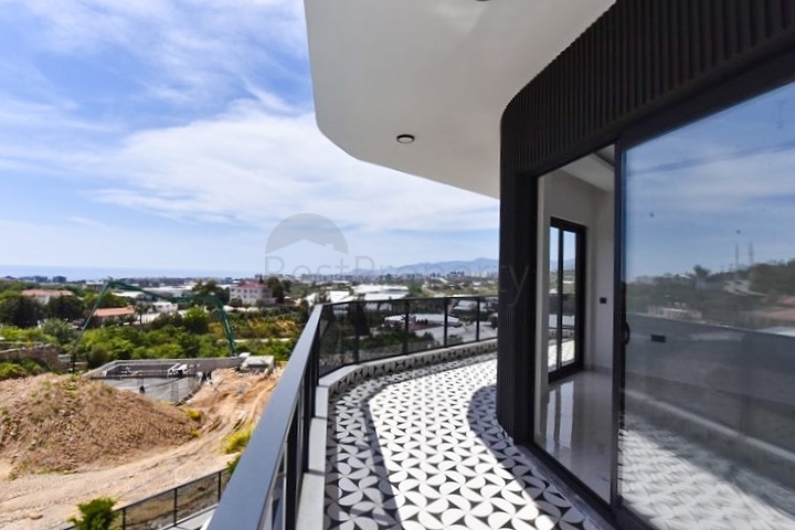 Sea View -Beautifully Designed -3 bedroom Private Villa -In Kargicak / Alanya  