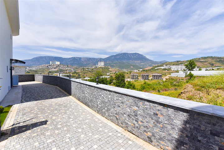 Sea View -Beautifully Designed -3 bedroom Private Villa -In Kargicak / Alanya  