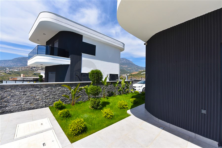 Sea View -Beautifully Designed -3 bedroom Private Villa -In Kargicak / Alanya  