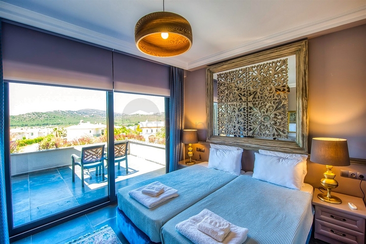 3 + 1 furnished villa with private pool in Ovajik Fethiye