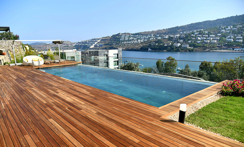 Paradise villas in Bodrum with hotel services.