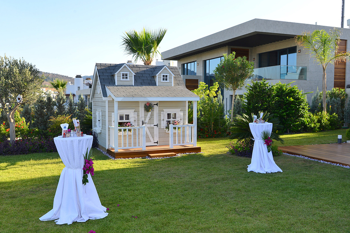 Paradise villas in Bodrum with hotel services.