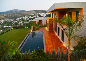 Paradise villas in Bodrum with hotel services.