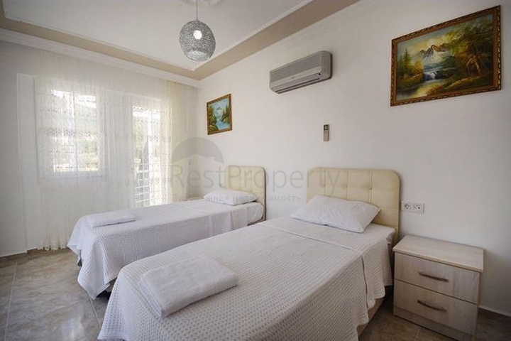 Spacious 6 + 1 villa with private pool in Fethiye