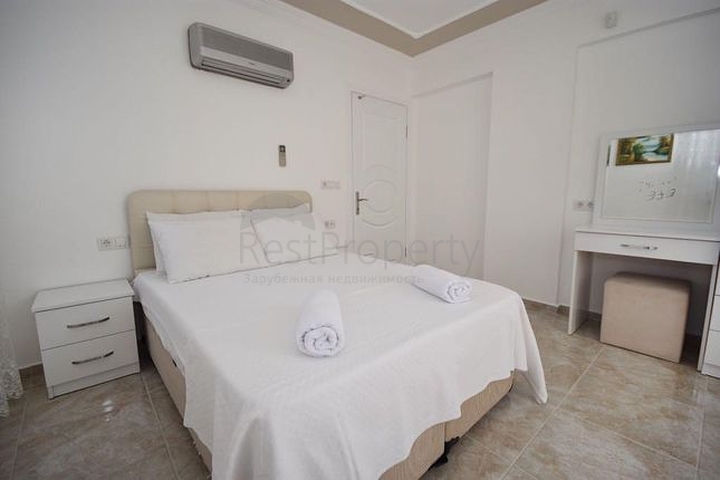 Spacious 6 + 1 villa with private pool in Fethiye