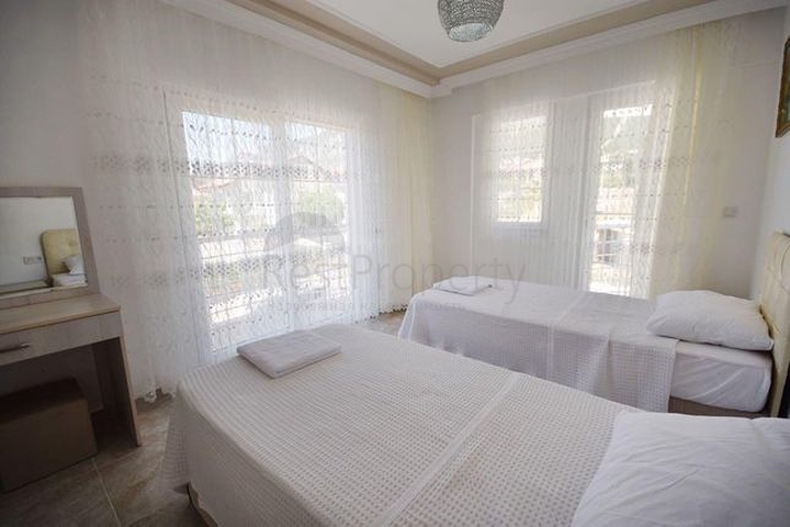 Spacious 6 + 1 villa with private pool in Fethiye