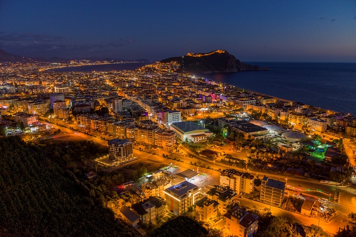 One-bedroom furnished apartment in the Cleopatra beach area