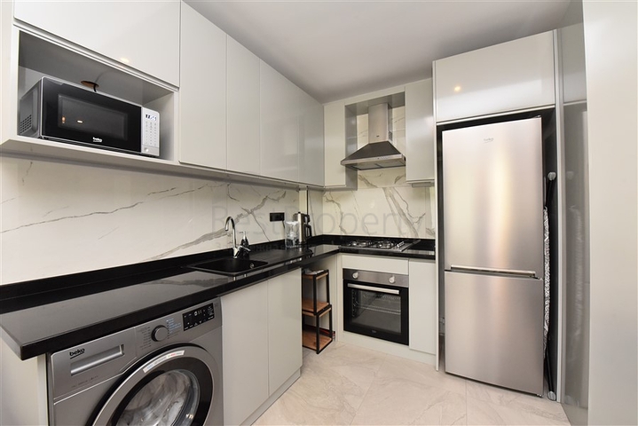 One-bedroom furnished apartment in the Cleopatra beach area