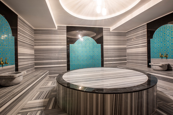 One-bedroom furnished apartment in the Cleopatra beach area