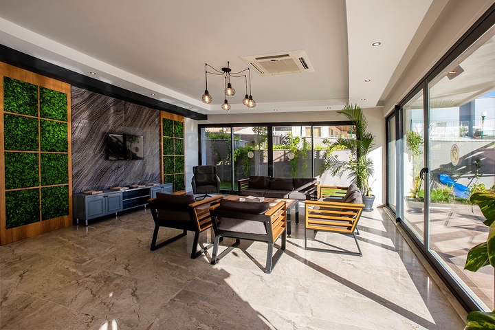 One-bedroom furnished apartment in the Cleopatra beach area