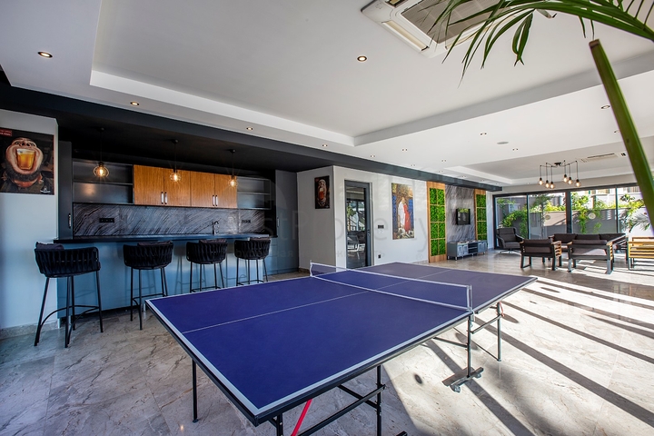 One-bedroom furnished apartment in the Cleopatra beach area