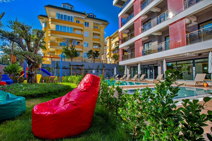 One-bedroom furnished apartment in the Cleopatra beach area