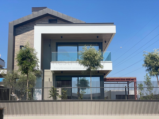 Investment project of 5 + 1 villas in the Doshemealti area of Antalya