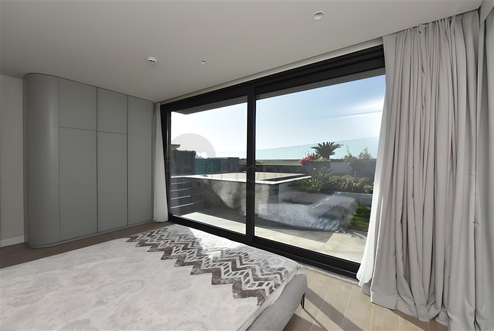 Luxury Life Style -Sea And Castle view -Modern Villas -in Alanya 