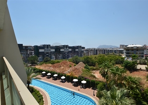 well Managed complex -3 bedroom Duplex -in Oba / Alanya 