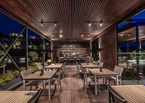 An elite complex with a hotel concept on the first coastline in Yalikavak district