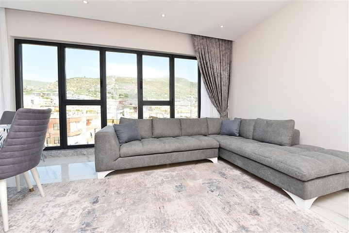 Comfortable 2+1 apartment in the center of Alanya 