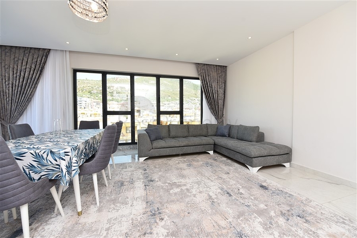 Comfortable 2+1 apartment in the center of Alanya 