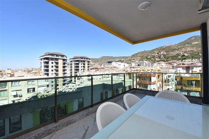 Comfortable 2+1 apartment in the center of Alanya 