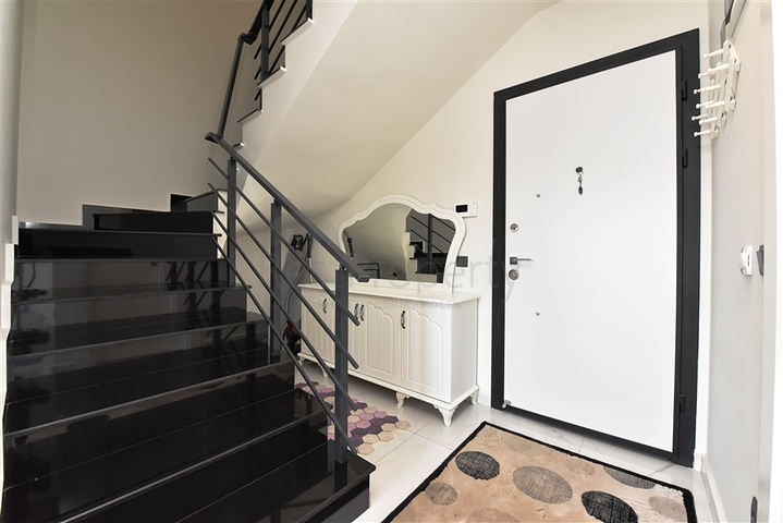 2+1 penthouse for rent in Cleopatra Beach area 2+1 penthouse for rent in Cleopatra Beach area