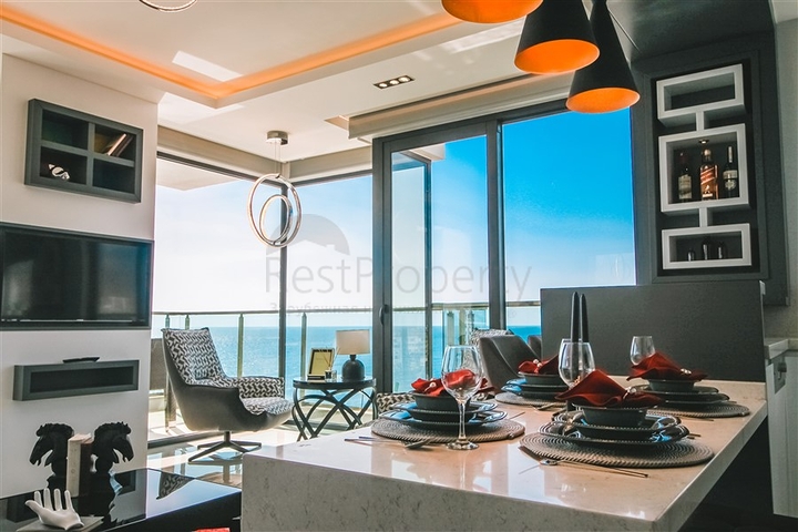 View apartment on the first line of the premium complex