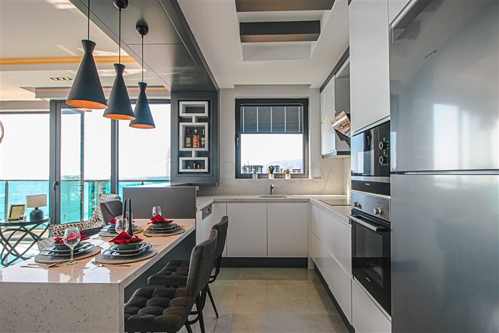 View apartment on the first line of the premium complex