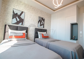 View apartment on the first line of the premium complex