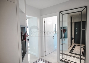 View apartment on the first line of the premium complex