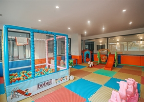 View apartment on the first line of the premium complex