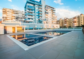 View apartment on the first line of the premium complex