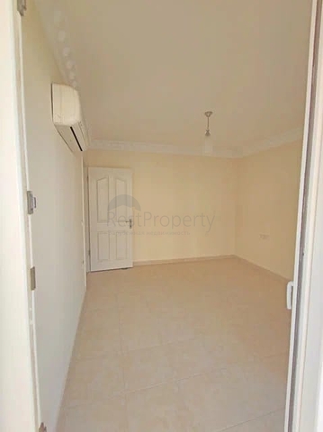 Five-room penthouse in Mahmutlar 