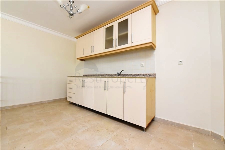 4+1 apartment with separate kitchen in Mahmutlar