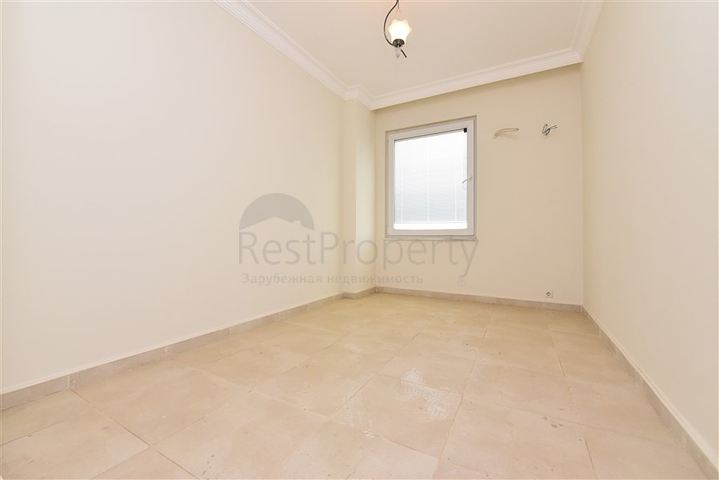 4+1 apartment with separate kitchen in Mahmutlar