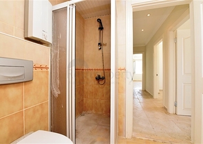 4+1 apartment with separate kitchen in Mahmutlar