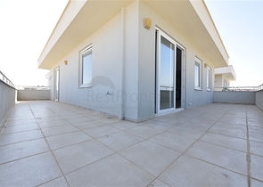 4+1 apartment with separate kitchen in Mahmutlar