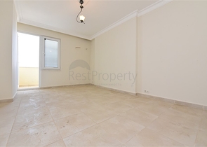 4+1 apartment with separate kitchen in Mahmutlar