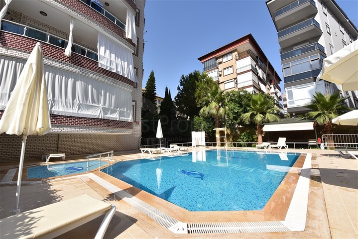 Furnished 2+1 apartment in Cleopatra area 