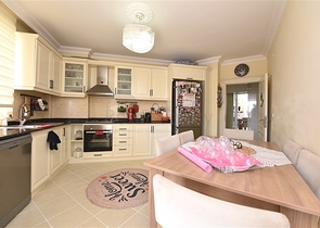 Furnished 2+1 apartment in Cleopatra area 