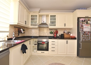 Furnished 2+1 apartment in Cleopatra area 