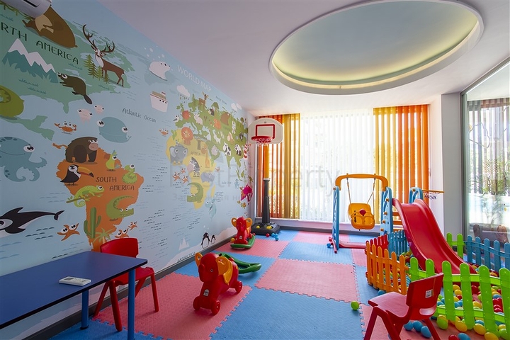 A 2+1 furnished apartment from the owner in a prestigious complex in Oba district