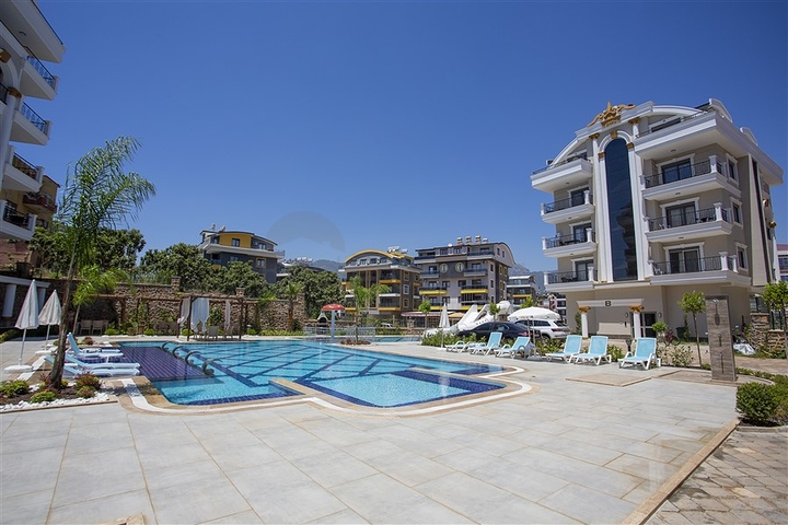 A 2+1 furnished apartment from the owner in a prestigious complex in Oba district