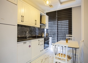 A 2+1 furnished apartment from the owner in a prestigious complex in Oba district