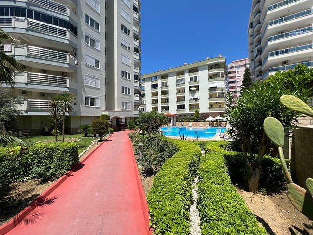 Garden and pool view - 2 bedroom apt - fully furnished -Mahmutlar / Alanya 