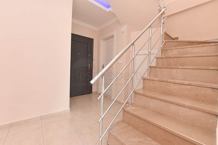 Large 4+1 penthouse of 165 m2