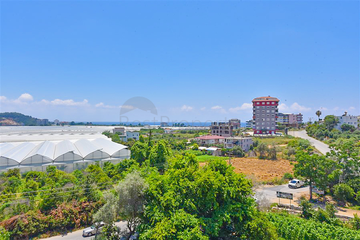 Large 4+1 penthouse of 165 m2